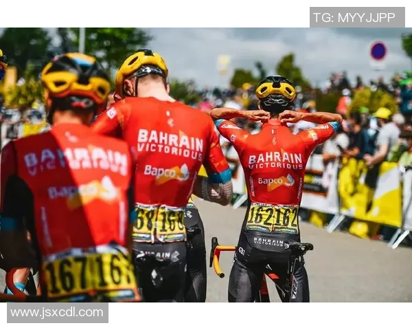 中国姓氏的足球明星们如何在国际舞台上闪耀光芒与成就辉煌